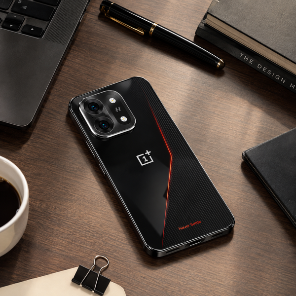 Red Streak Ombre Glossy Case