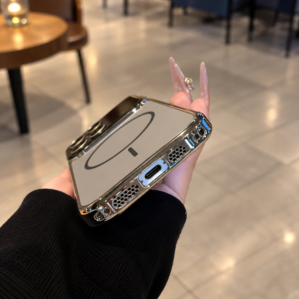 Arctic Chrome Case